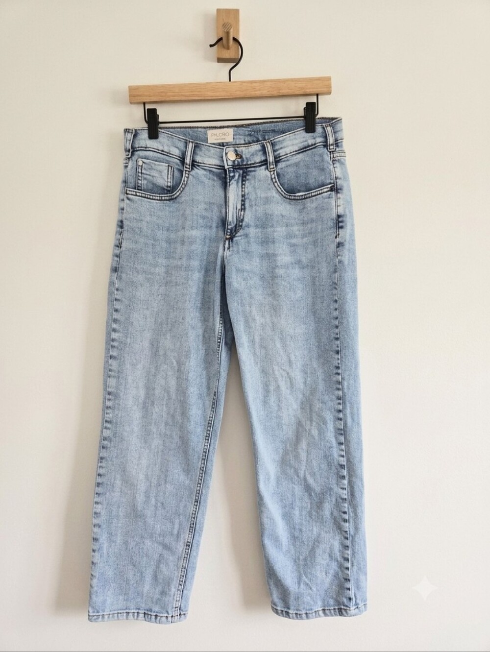Pilcro Anthropologie Light Wash Straight Leg Jeans Size 27P Petite Stretch Denim